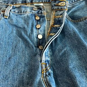 Levi’s 501 Button-fly Men’s Jeans. 38-32. Excellent, like-new condition.